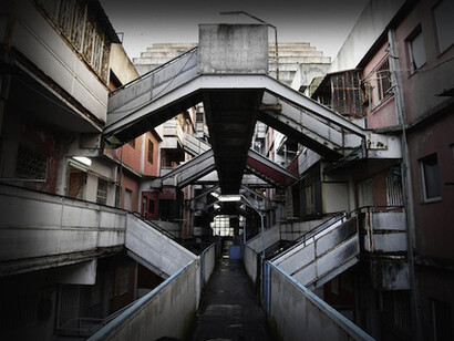 Larsec ha operato per evitare in tutti i modi, che il quartiere e i suoi abitanti, spinti da gravi necessità, cadessero sotto i colpi della criminalità