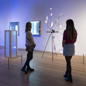 Various artists, Electric dreams, exhibition view. Courtesy of Tate Modern