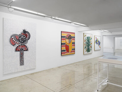 Àkùko, Eiyéle and Ekodidé – A flock by Alberto Pitta, exhibition view. Courtesy of Nara Roesler Gallery