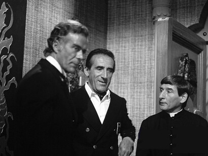 Un episodio di "Padre Brown" con Renato Rascel e Arnoldo Foà