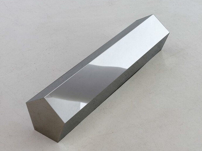 Untitled, polished stainless steel on wood, 2014, photographer: Achim Kukulies, courtesy the artist(s) and Sies + Höke, Düsseldorf.