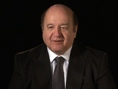 Hernando de Soto Polar, economista y político peruano, conocido por su trabajo académico sobre la economía informal