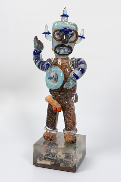 Hermanos de la Torre, The Last Vestige of Humanity, 2023. Blown glass, cast resin base. 25 x 10 x 8 inches / 63.5 x 25.4 x 20.3 cm. Courtesy of the artist and Track 16 Gallery