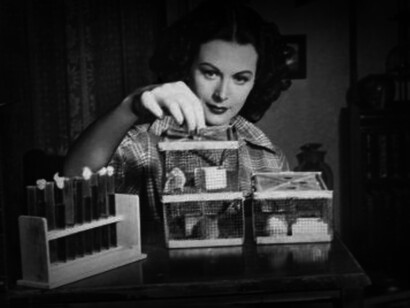 Hedy Lamarr, ​fue una actriz de cine e inventora austríaca. Descubre la primera versión del espectro ensanchado que permitiría las comunicaciones inalámbricas