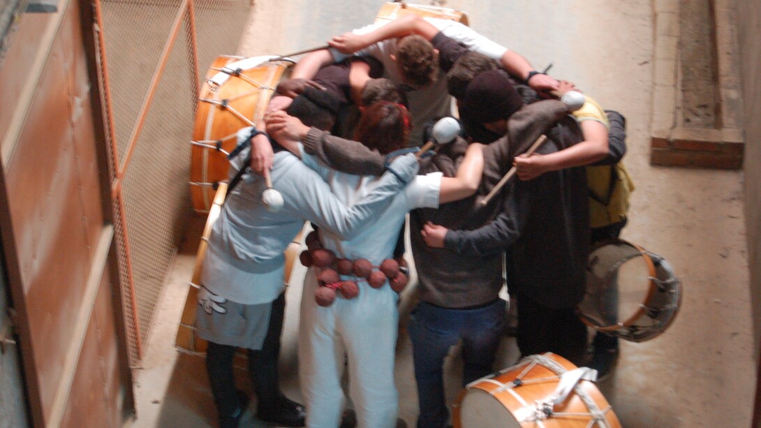 Rita GT, building healing processes, from the project Give us pause #actions on a global flatness. 2016. HD, colour, sound (9'12''). Courtesy of the artist