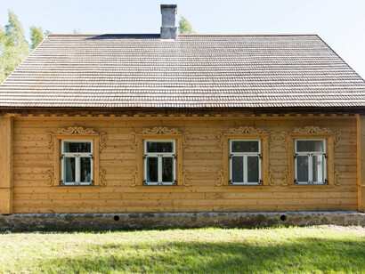 Russian house from Peipus. Courtesy of Estonian Open Air Museum