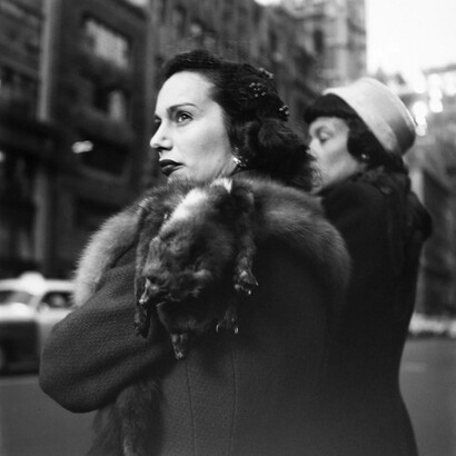 Vivian Maier, New York, NY, Dec. 2, 1954. Courtesy of Les Douches la Galerie