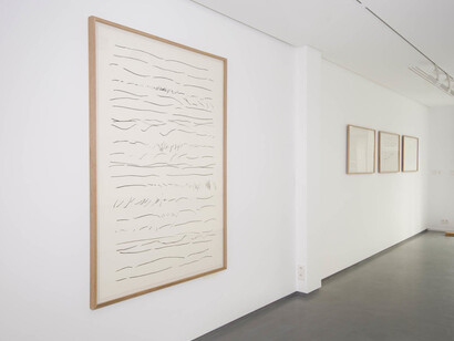 Lee Ufan. Courtesy of Cahiers d'Art