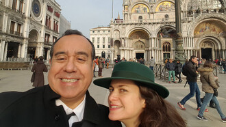 Antonio Arévalo con Mónica Isaza