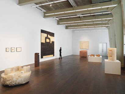 Installation view, ‘Eduardo Chillida’ at Hauser & Wirth Zürich, 2019
© Zabalaga-Leku. ARS, New York / VEGAP, Madrid, 2018
Courtesy the Estate of Eduardo Chillida and Hauser & Wirth

