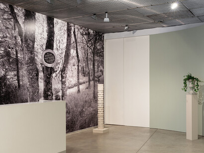 Ian Hamilton Finlay. Courtesy of David Nolan Gallery 