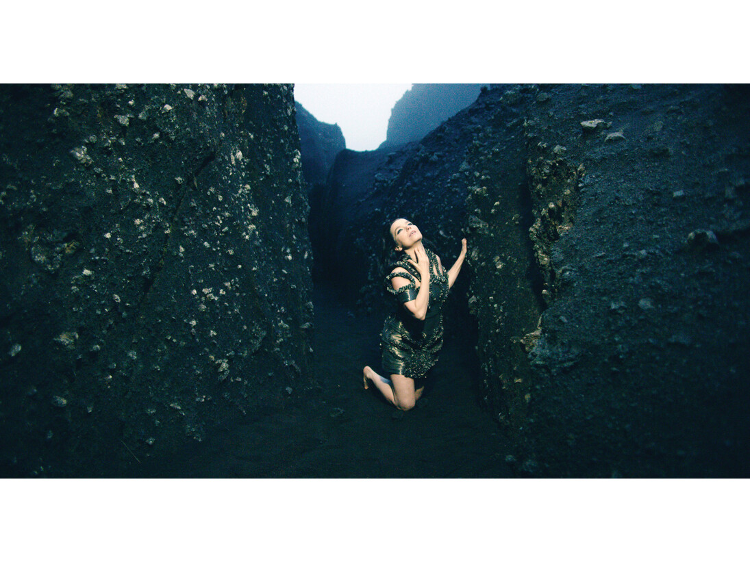 Bjork. Still from “Black Lake,” commissioned by The Museum of Modern Art, New York, and directed by Andrew Thomas Huang, 2015. Courtesy of Wellhart and One Little Indian