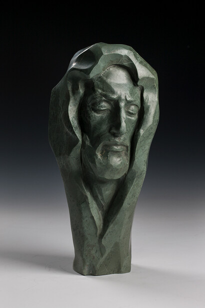 Various artists, Contemporary gemstone carving, exhibition objects. Courtesy of The State Hermitage Museum