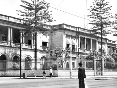 La avenida Bucareli y la Secretaría de Gobernación en una postal de los años treinta, Colonia Juárez, Ciudad de México