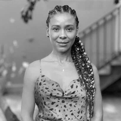 Débora Souza Silva’s work addresses systemic racism and inequality. Her debut feature documentary Black Mothers examines the “Mothers of the Movement”