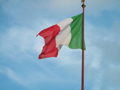 Raramente, anche nei trattati di storia si è tentato di approfondire l’origine del nome Italia