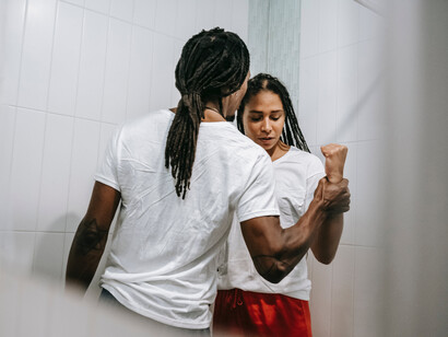 En 1938 se estrena la obra de teatro 'Gaslight', de Patrick Hamilton, en la que el protagonista, intenta enloquecer a su esposa Paula