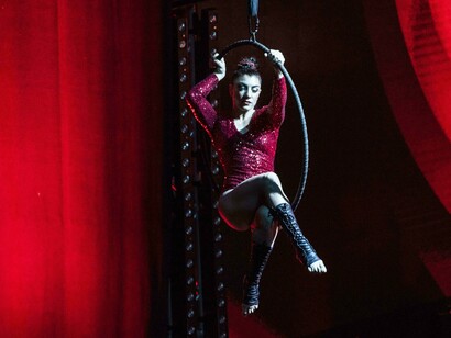 Dal cast, all’orchestra, al maestro concertatore, tutte hanno partecipato a titolo gratuito