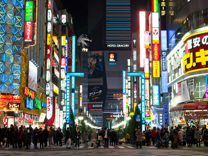 Heure de pointe à Tokyo, Japon : une ville en mouvement permanent, portée par l’innovation, la discipline et l’énergie de millions d’habitants