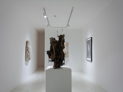 Various artists, Index VII: XX, exhibition view. Courtesy of Hilario Galguera Gallery