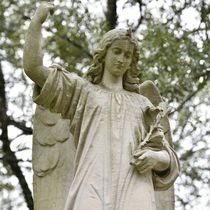 Les Trônes sont ceux qui transmettent la volonté de Dieu