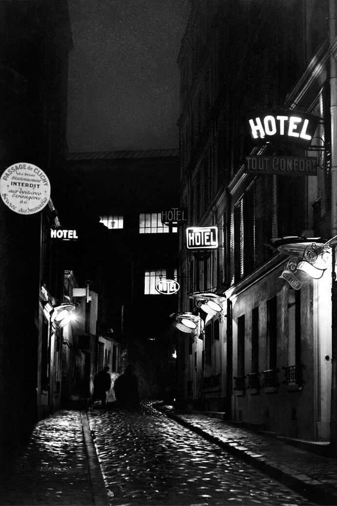 Brassaï, Boulevard De Clichy, 1932