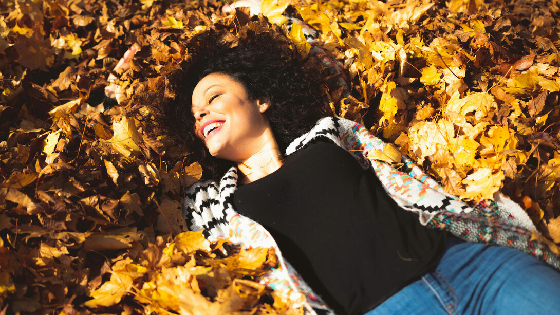 Descubra a importância das palavras e como elas impactam seu estado mental e emocional, promovendo bem-estar e autoconfiança