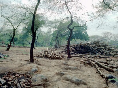 Deforestation in Aravalli hillrange, India © Ashish Kothari