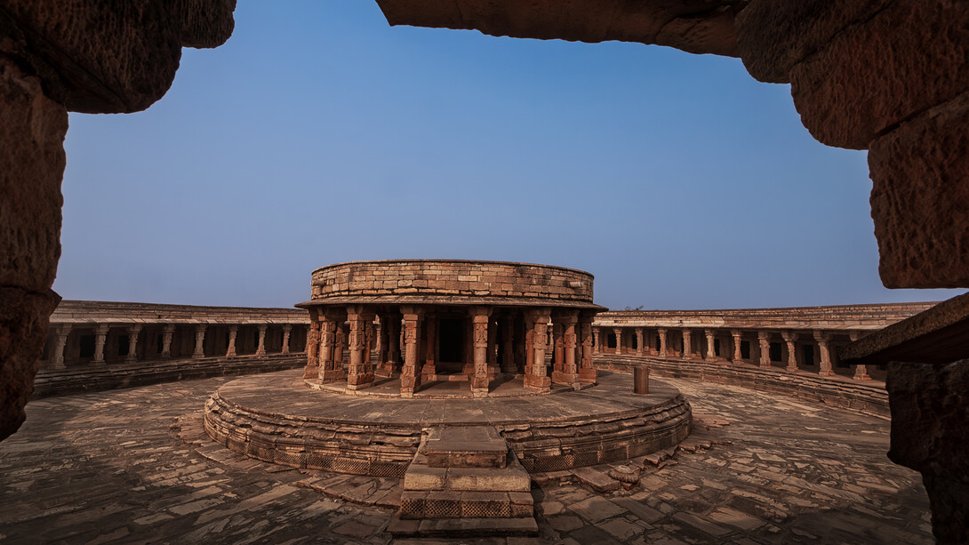 The Chausath Yogini Temple in Morena, Madhya Pradesh, is an ancient Hindu temple dedicated to the 64 Yoginis, the female attendants of the goddess Shakti. Constructed in the 10th century, this temple stands as a testament to India's rich spiritual heritage and architectural brilliance