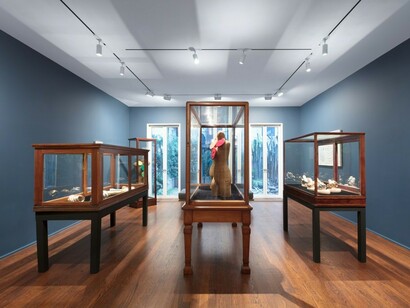 Portable Art, Exhibition view. Courtesy of Hauser & Wirth