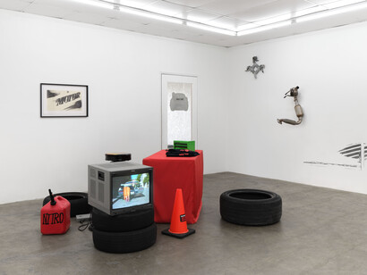 Various artists, The cars of Los Angeles, exhibition view. Courtesy of Bel Ami Gallery
