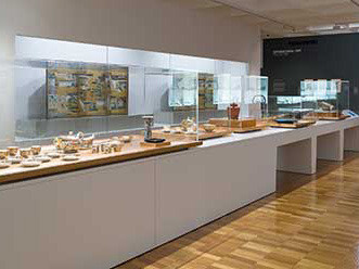 A fleeting bloom. Courtesy of Queensland Art Gallery