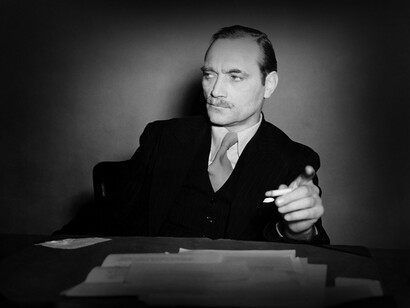 John Grierson (1898-1972) fue uno de los primeros y más influyentes documentalistas de la historia del cine