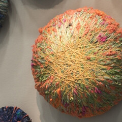 Sheila Hicks. Courtesy of Musée d'Art moderne de la Ville de Paris