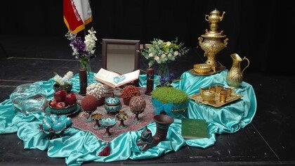 Mantel de las siete eses durante la celebración del Nowruz organizada por la Consejería Cultural de la Embajada de la República Islámica de Irán en Madrid