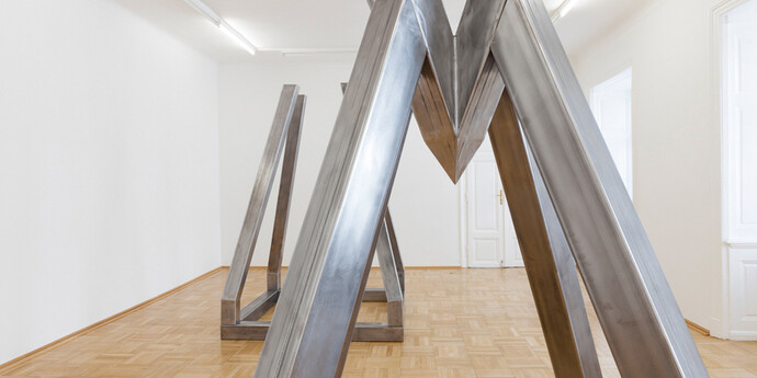 Michał Budny, Exhibition view. Courtesy of Galerie nächst St. Stephan 
