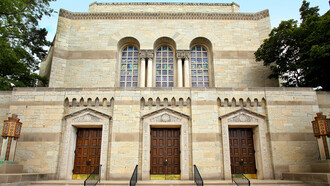 The Temple Sholom in Chicago 