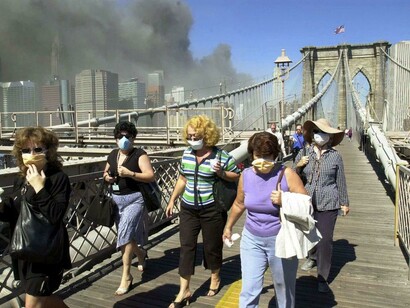 People fleeing Manhattan