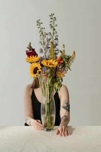 Reflita sobre como a energia gasta em comparações pode ser usada para conquistar seus objetivos e valorizar suas realizações