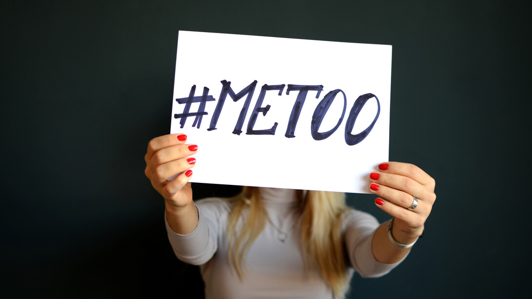 «MeToo», en español: «Yo también», con alternativas locales en otros idiomas, es el nombre de un movimiento iniciado de forma viral como hashtag en las redes sociales