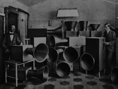 Luigi Russolo, Ugo Piatti and the intonarumori, 1913
