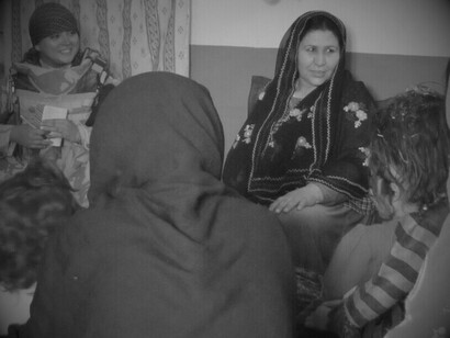 La historia de Afganistán demuestra que la intervención externa, sin un compromiso interno genuino hacia la paz y el desarrollo, ha tenido resultados mixtos. Influir en el futuro, 2013, Departamento de Asuntos de la Mujer, provincia de Zabul, Afganistán