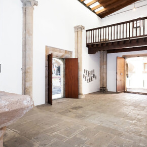 Animals and Supremas. Courtesy of KEWENIG