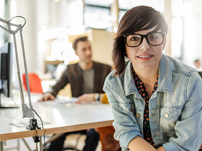 Acusados de egocentristas, mimados e inmaduros, los jóvenes de hoy están cambiando las reglas de juego en ámbitos tan rígidos como el laboral