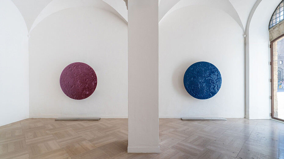 Arcangelo Sassolino, Present tense, vista della mostra. Per gentile concessione della Galleria Continua