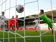 Vuelve el fútbol: con estadios vacíos y cierto aire de irrealidad, la Bundesliga arrancó en Alemania este fin de semana después de dos meses parada por el coronavirus