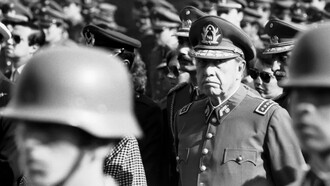 A casi medio siglo del golpe de Estado, la figura de Pinochet sigue siendo un eje divisivo que condiciona profundamente la identidad y el destino electoral de la derecha chilena