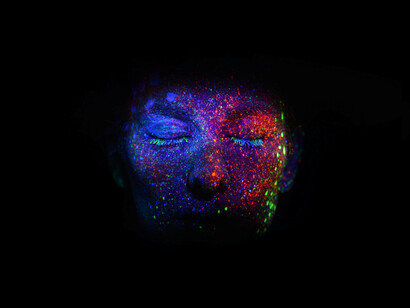 Silenziosa bellezza negli occhi chiusi. Riconoscere il 'Sei Amore': una ricerca spirituale