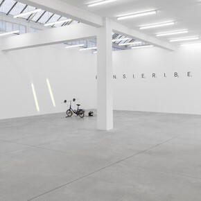Gabriel Sierra, Pensieri belli, exhibition view. Courtesy of Galleria Franco Noero 