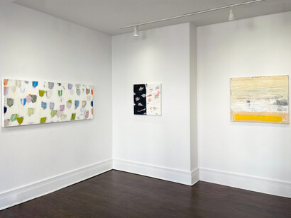 Ellen Hermanos, Flowers shall grow, exhibition view. Courtesy of the Estate of Ellen Hermanos and Susan Eley Fine Art